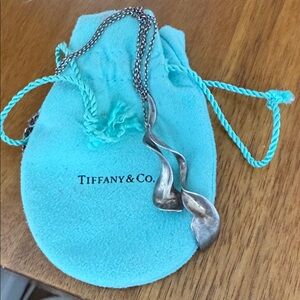 Tiffany & Co. Frank Gehry  Silver Orchid Necklace vintage